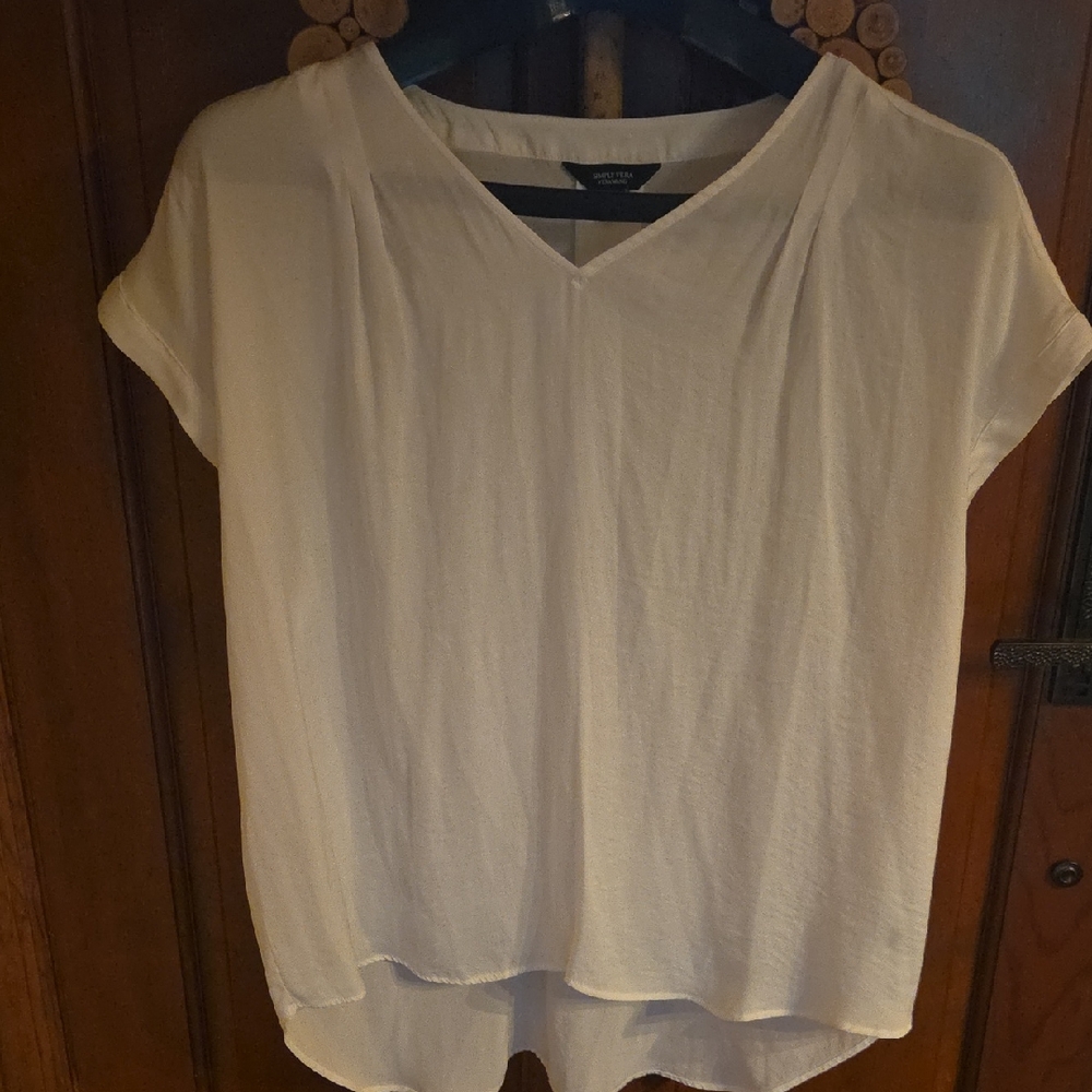 Simply Vera Vera Wang Cream V-Neck Blouse